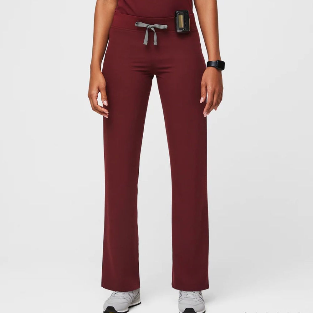 Figs Burgundy Livingston Pants size Small
